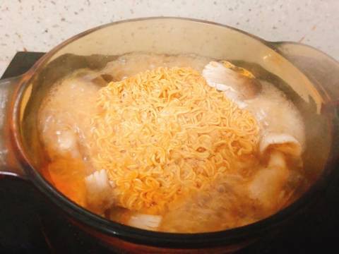 Nấu mì gói chỉ với 1 nguyên liệu này thì ngon khỏi bàn, nhanh cấm cãi-2