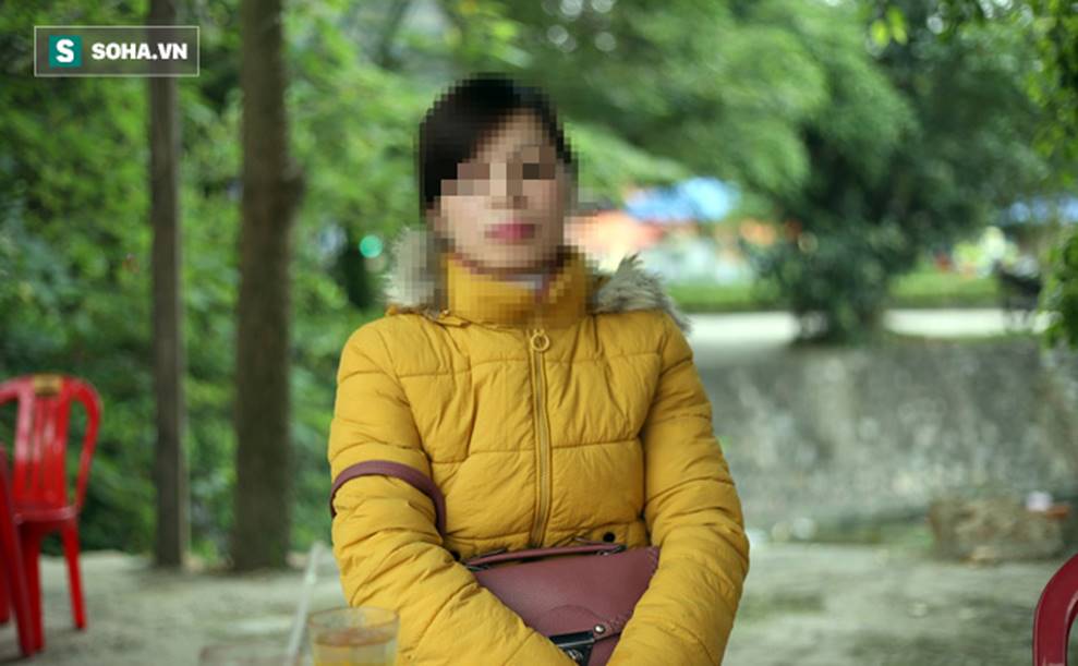 Phía sau clip người cha say rượu đốt quần áo, sách vở của con: Vợ chồng phẫn uất vì một lời đồn-2