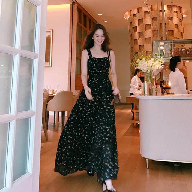 Váy hoa cỏ khoảng 300K lại trở thành hot trend mùa hè, Ngọc Trinh, Hương Giang dẫn đầu xu hướng-6