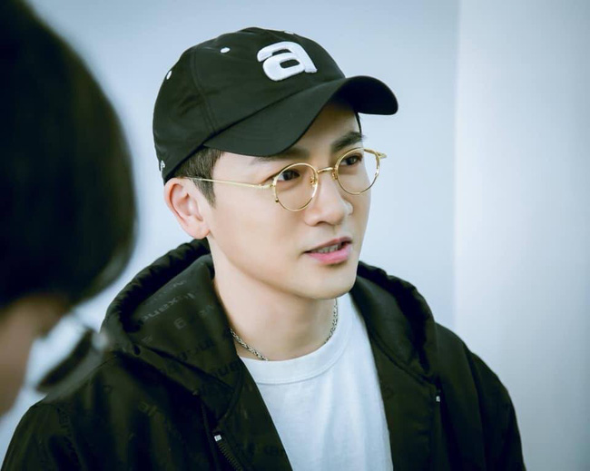 U50 Tô Hữu Bằng vừa gây sốt với diện mạo trẻ trung như 20 lập tức dính nghi án phẫu thuật thẩm mỹ-1