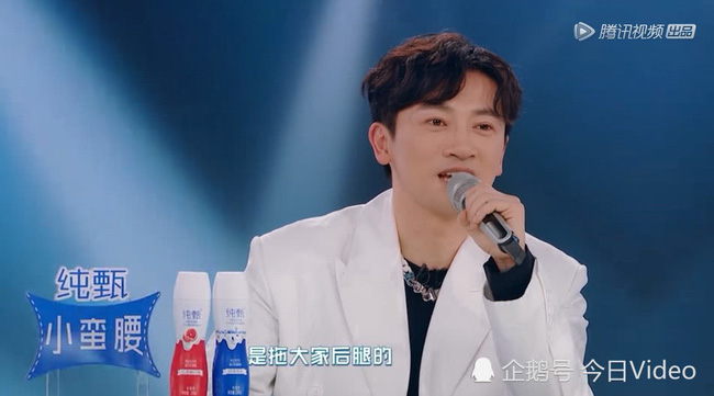 U50 Tô Hữu Bằng vừa gây sốt với diện mạo trẻ trung như 20 lập tức dính nghi án phẫu thuật thẩm mỹ-5