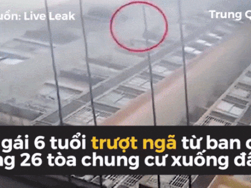 Bé gái ngã từ tầng 26, đứng bật dậy đi lại bình thường