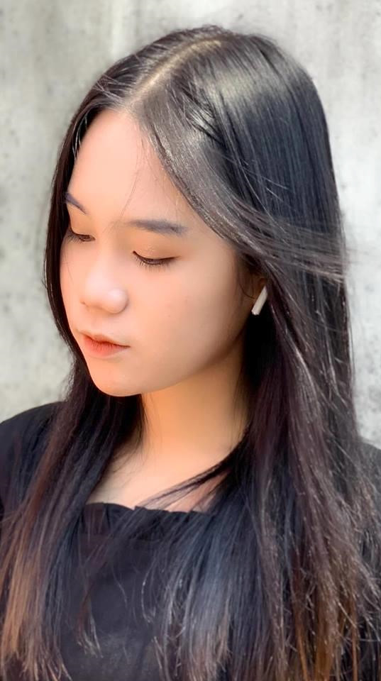 Con gái 16 tuổi của Trịnh Kim Chi cao 1,72 m, xinh xắn và học giỏi-4