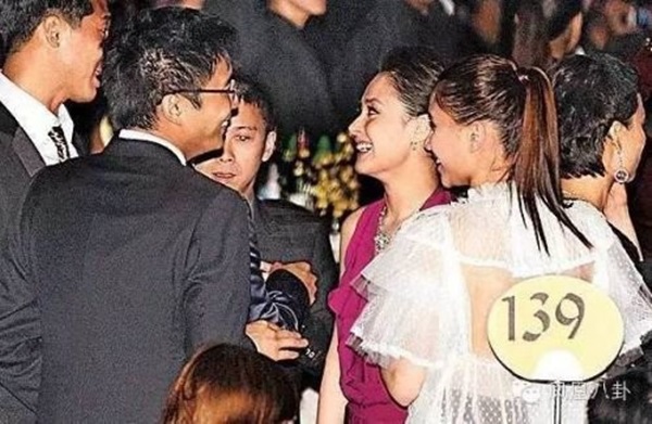 Thiếu gia sòng bạc nổi tiếng Hong Kong: Bỏ rơi Chương Tử Di, theo đuổi ái nữ gia tộc đối thủ-8