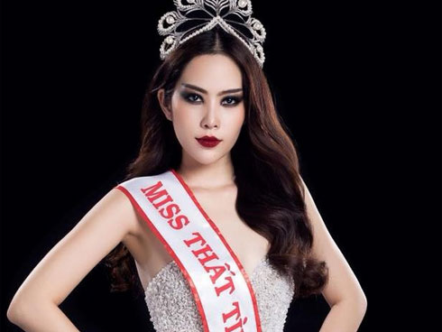 Nhập viện giữa đêm, mũi đeo máy thở mà Nam Em vẫn còn tâm trí livestream kêu gọi dân mạng yêu thương mình-5