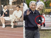 Vua và hoàng hậu Nhật Bản gây bất ngờ khi tản bộ bên ngoài cung điện ngắm hoa anh đào nở nhưng cách ông thể hiện tình cảm với bạn đời 60 năm mới khiến người ta ngưỡng mộ