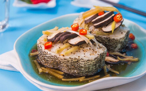 Bé 11 tuổi bị dị ứng thực phẩm đã tử vong sau khi hít mùi cá nấu-1