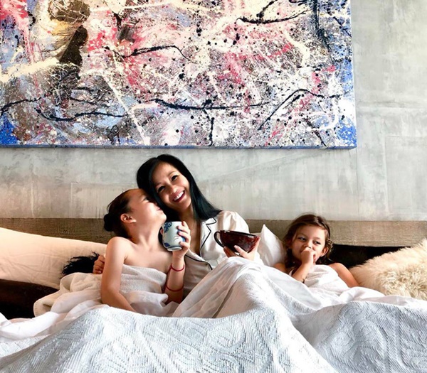 Nghẹn ngào dòng tâm sự của Hồng Nhung trong ngày sinh nhật của hai con: Các con 7 tuổi, mẹ dựa vào các con-2