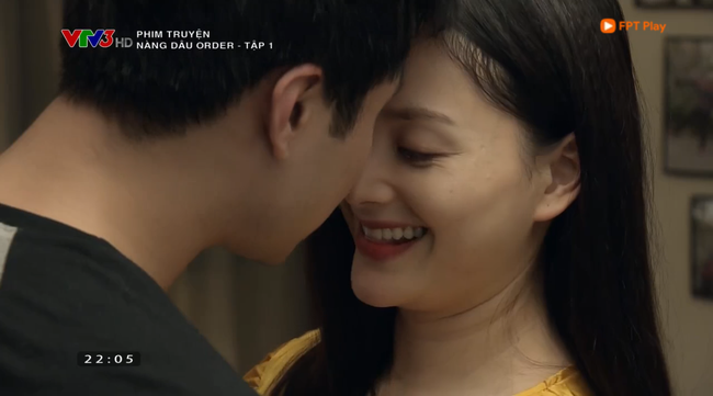 Nàng dâu order tập 1: Chưa có phim truyền hình Việt nào mà mới mở màn, cặp đôi chính đã hở ra là hôn thế này!-8