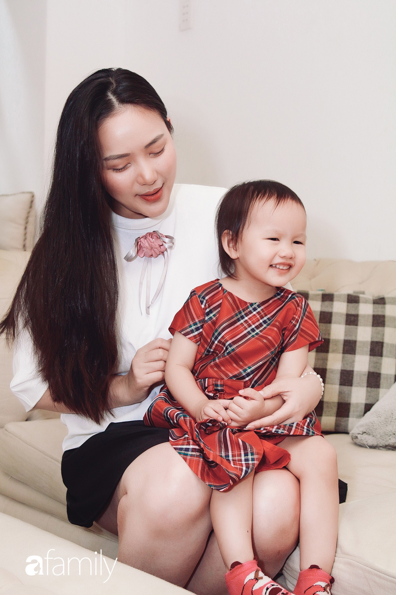 Phan Như Thảo kể chuyện lấy chồng đại gia: Tôi mập thế này nhưng chồng vẫn lựa đồ size XS, hở hang nhất cho vợ-13