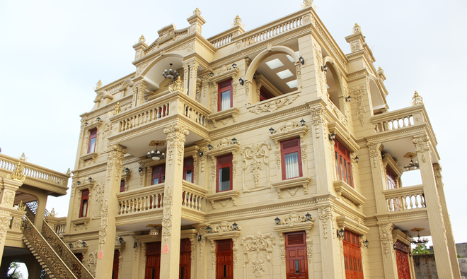 Phúc XO sắm mũ vàng đính kim cương trị giá 1,8 tỷ và thú chơi ngông của đại gia Việt-6