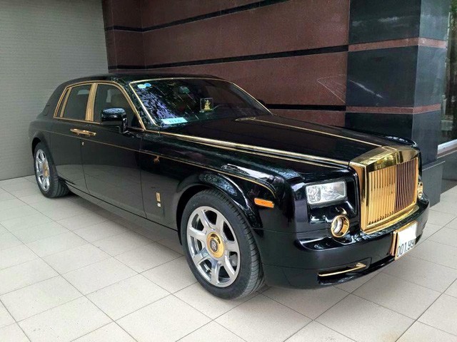 Phúc XO sắm mũ vàng đính kim cương trị giá 1,8 tỷ và thú chơi ngông của đại gia Việt-4