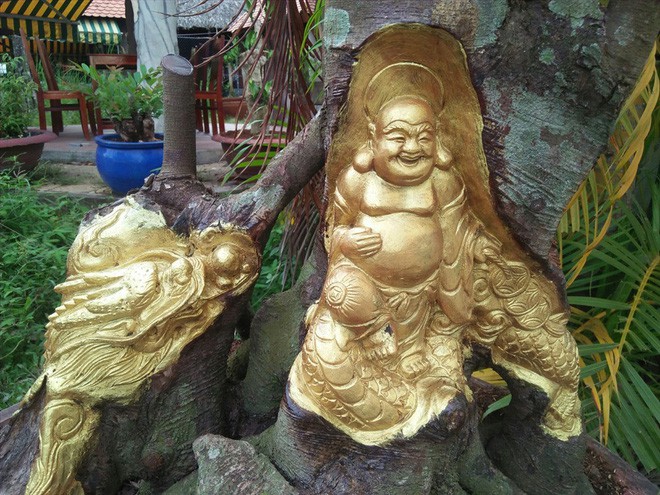 Phúc XO sắm mũ vàng đính kim cương trị giá 1,8 tỷ và thú chơi ngông của đại gia Việt-9