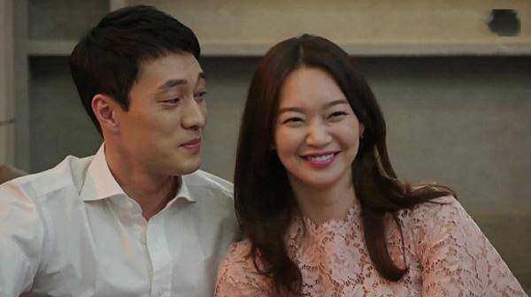 Về nước làm thủ tục ly hôn, tôi bần thần trước bộ dạng của vợ-1