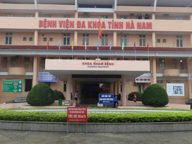 5 bác sĩ ở bệnh viện Hà Nam bị bắt do trục lợi tiền khám bệnh-1