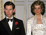 Thái tử Charles và vợ đăng ảnh kỷ niệm 14 năm ngày cưới nhưng người dùng mạng đã chỉ ra điểm bất thường và tỏ thái độ bất ngờ với kẻ thứ 3 Camilla-4