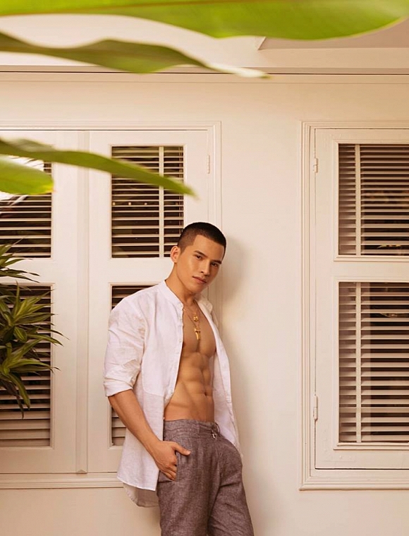 Quốc Thiên khoe body 6 múi đẹp mê người khi đón tuổi 31-3