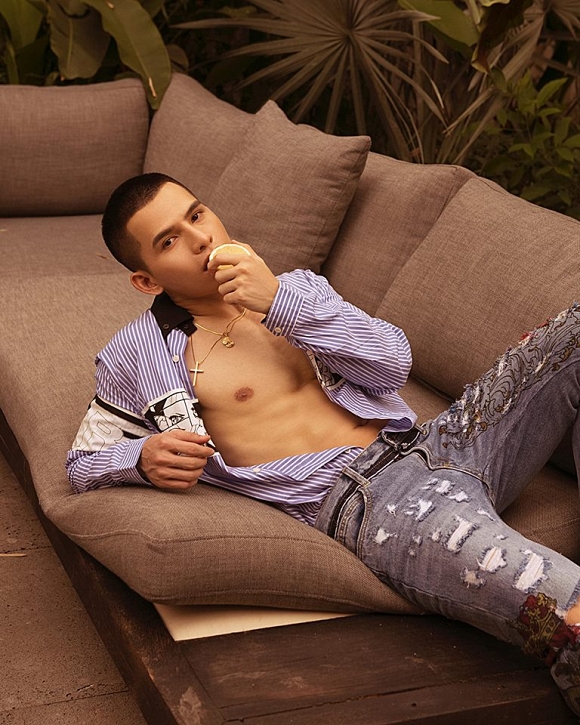 Quốc Thiên khoe body 6 múi đẹp mê người khi đón tuổi 31-6