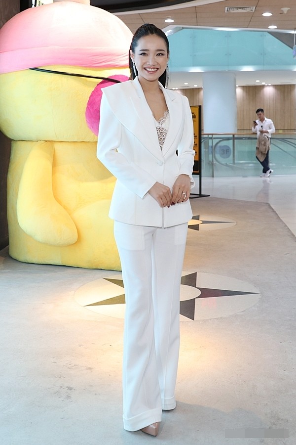 Hóa ra đây là lý do Nhã Phương vẫn thon gọn dù bị đồn mới sinh con cho Trường Giang-1