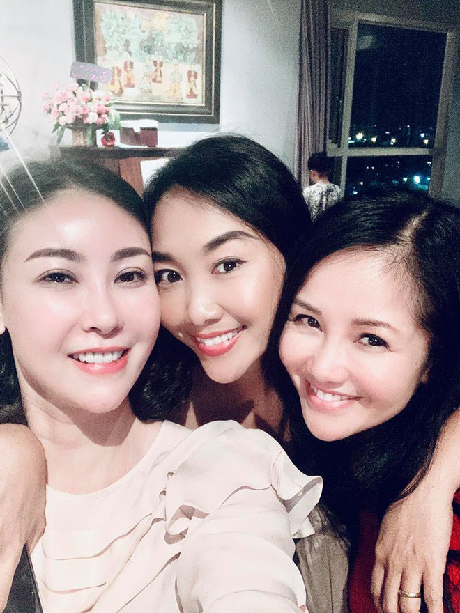 Đoan Trang động viên Hồng Nhung sau biến cố hôn nhân: Không gì có thể đánh gục được chị-1