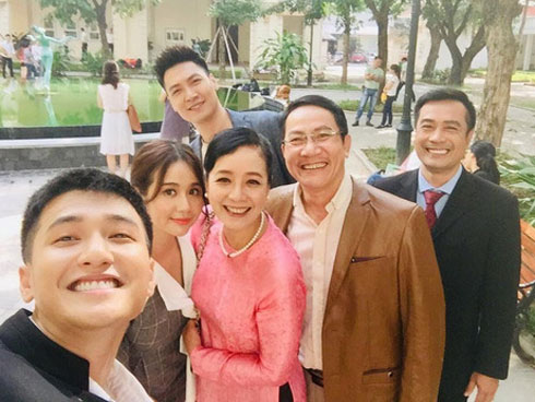 Huỳnh Anh lên tiếng đáp trả khi bị 2 đạo diễn mắng là mất dạy, vô học-6