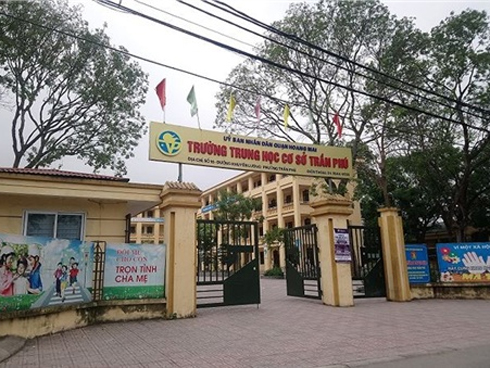 Thầy giáo bị tố xâm hại nhiều học sinh nam nói gì?-2