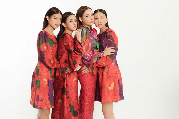 Phi Nhung tung bộ ảnh trẻ trung không tuổi cùng các con gái nuôi trong ngày sinh nhật-8