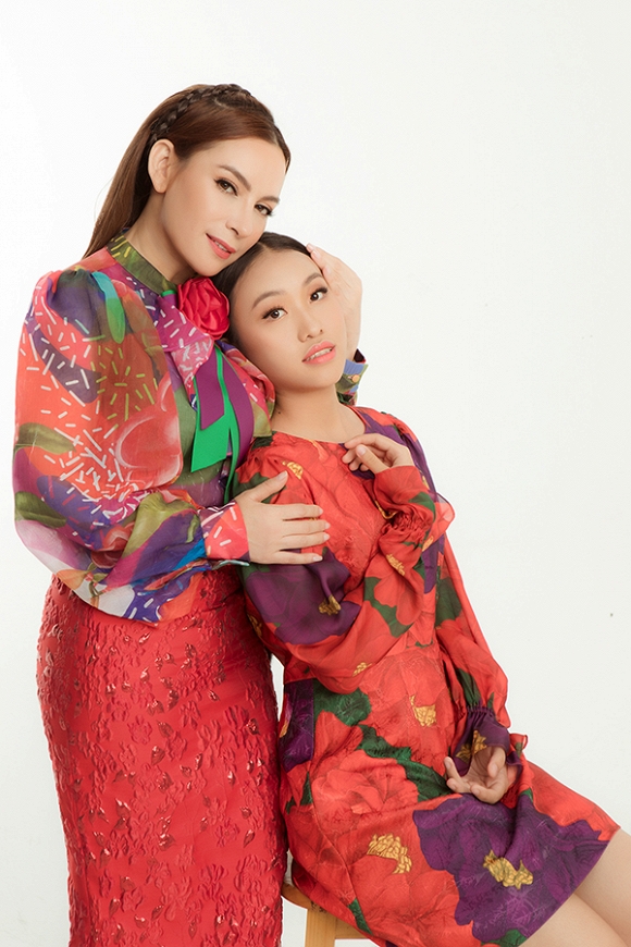 Phi Nhung tung bộ ảnh trẻ trung không tuổi cùng các con gái nuôi trong ngày sinh nhật-9