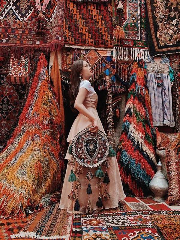 Hoa hậu Phương Khánh khoe ảnh bikini gợi cảm trên nhà cao tầng-3