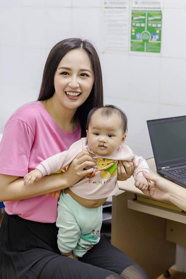 Hoa hậu Phương Khánh khoe ảnh bikini gợi cảm trên nhà cao tầng-7