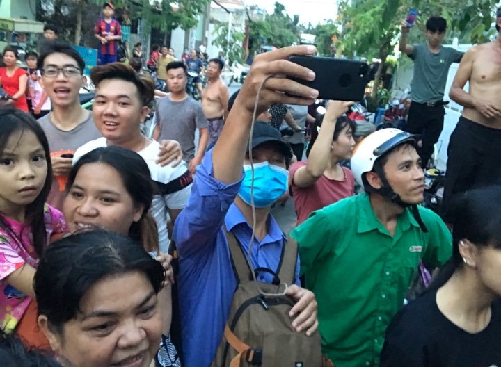 Cảnh sát khám xét khẩn cấp nhà riêng của Phúc XO-7