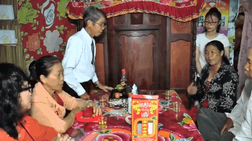 Thông gia đại chiến: Cô dâu chú rể hủy hôn nhưng nhà trai vẫn kéo đến rước dâu, không cưới được người quay sang đòi sính lễ-1