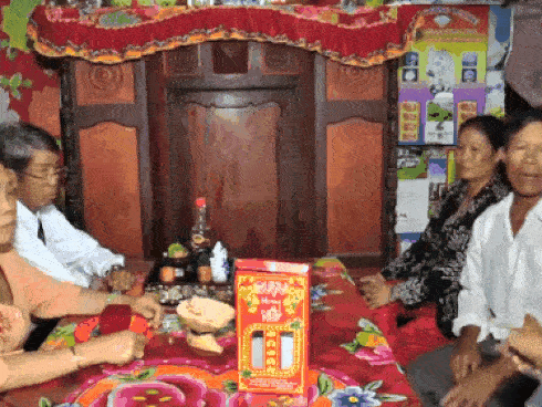 Thông gia đại chiến: Cô dâu chú rể hủy hôn nhưng nhà trai vẫn kéo đến rước dâu, không cưới được người quay sang đòi sính lễ-2