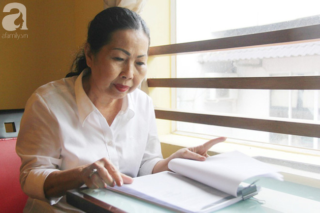 Người mẹ đau đớn khi con gái 9 tuổi nghi bị hàng xóm xâm hại: Con bé sợ lắm, sút tận 6kg, vùng kín lại viêm nhiễm-3