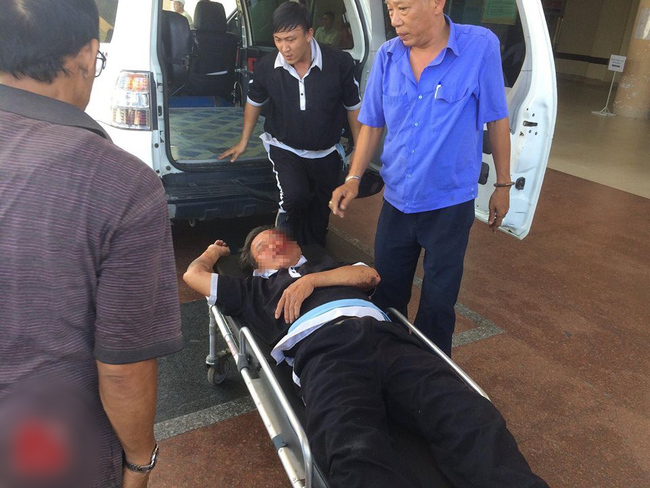 Ám ảnh cảnh người bị đâm nằm la liệt khi ô tô điên biển tứ quý lao vào đám tang-6