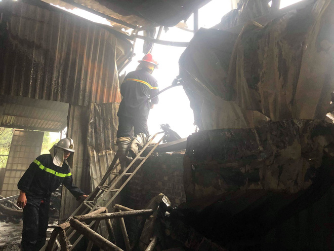 Đã tìm thấy 8 thi thể trong vụ cháy kinh hoàng ở Trung Văn, Hà Nội-4
