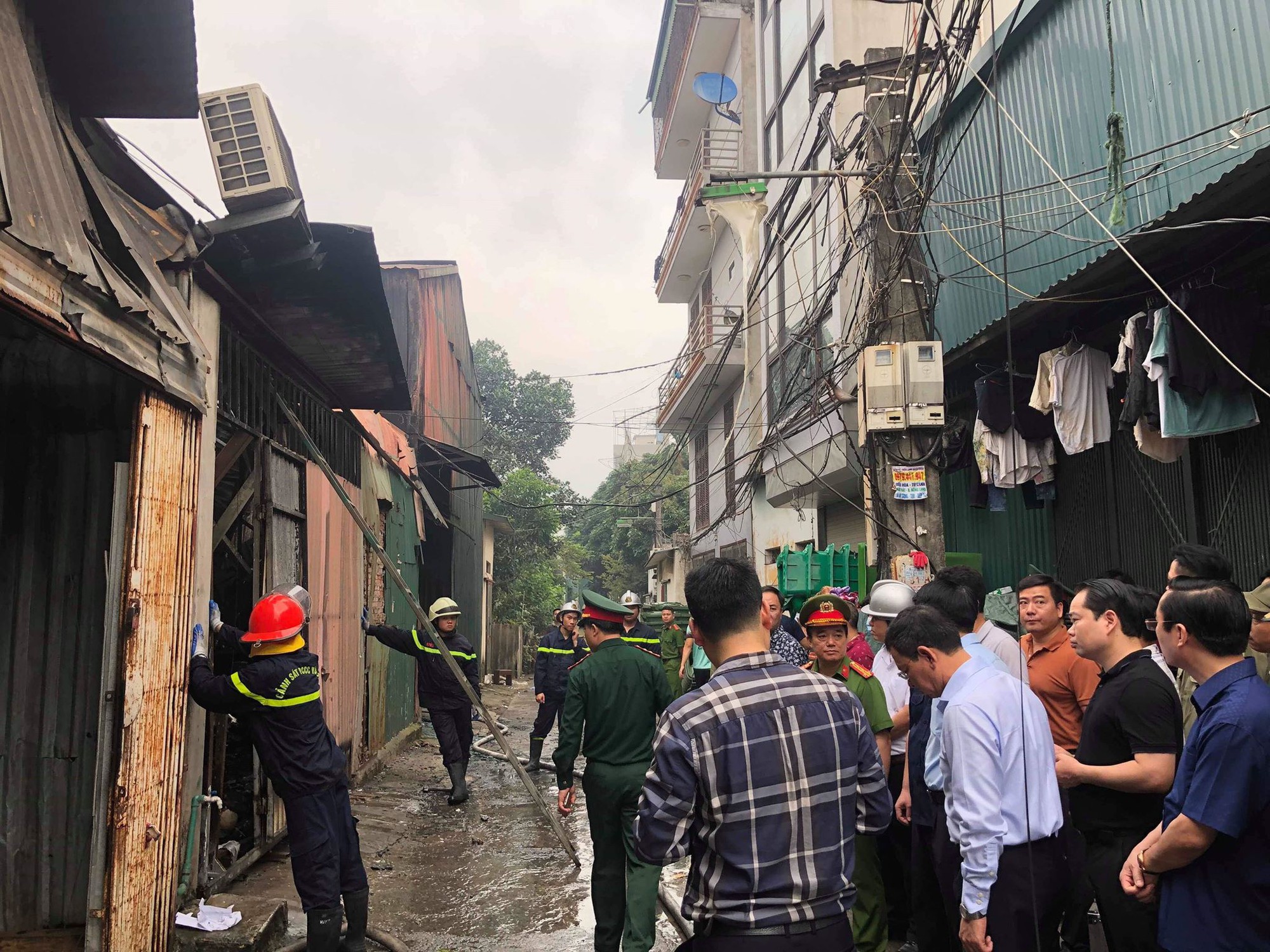 Đã tìm thấy 8 thi thể trong vụ cháy kinh hoàng ở Trung Văn, Hà Nội-6