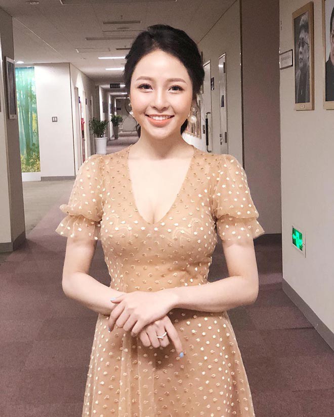 Cận cảnh vẻ nóng bỏng của hot girl Trâm Anh-4