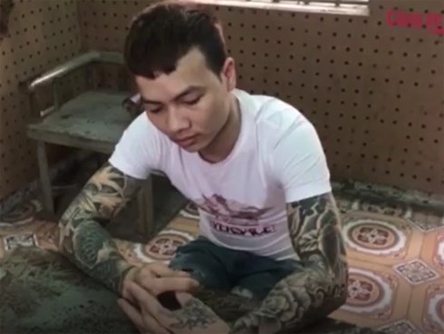 Khá Bảnh trong trại tạm giam: 