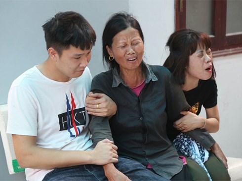 Cảnh éo le của gia đình 4 người tử vong trong vụ cháy: Sống ở gian bếp chỉ chừng 6m2