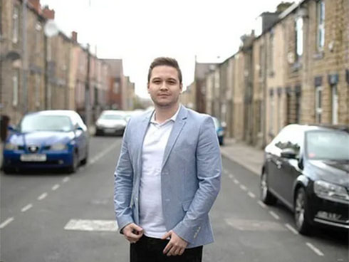 Ngôi sao Youtube ngồi tù 10 năm vì khuyến khích thiếu nữ quay video khiêu dâm-2