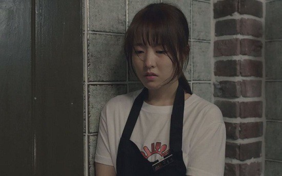 Một mình đi chơi với con riêng của chồng, tôi không ngờ lại nghe được những chuyện động trời mà chồng âm thầm làm sau lưng tôi-2