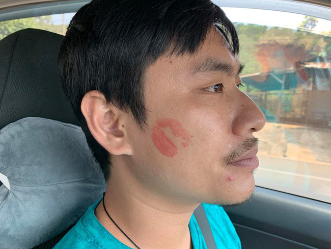 Bị Cát Phượng cưỡng hôn, biểu cảm của Kiều Minh Tuấn lại gây tranh cãi-2