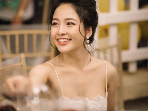 Sốc với hình ảnh thuở còn ngây ngô, chưa đụng chạm dao kéo của hot girl Trâm Anh-14