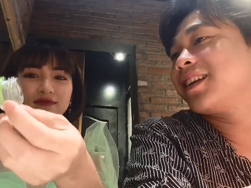 Hòa Minzy sống thế nào sau 3 năm chia tay Công Phượng, yêu thiếu gia Long An?-21