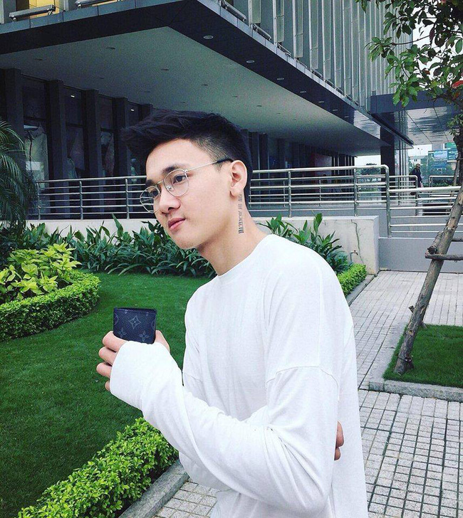 Nam chính trong đoạn clip nóng nghi của hot girl nổi tiếng bị cộng đồng mạng gọi điện xin link, sự thật là gì?-2