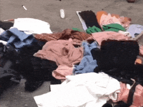 Phẫn nộ clip chồng thẳng tay tát vợ đang nằm trên giường bệnh rồi quát lớn: Mày hành tao suốt từ đêm qua đến giờ-2