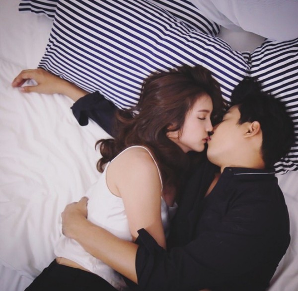 Mới kết hôn được 2 ngày, tôi chết sững khi nhìn thấy tờ giấy siêu âm thai 8 tuần tuổi của vợ-1