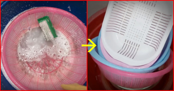 Rổ nhựa chứa hàng tỷ vi khuẩn, bỏ 5 phút dùng mẹo này là GỘT RỬA sạch bong, sáng bóng như mới-1