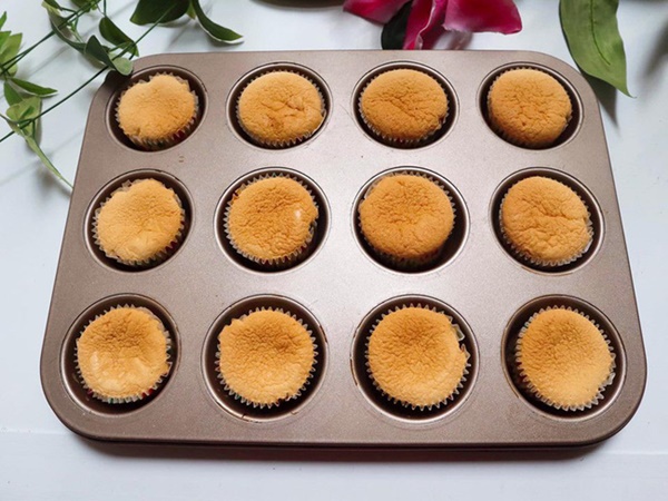 Nghỉ lễ trổ tài làm bánh cupcake đẹp lộng lẫy mà không khó chút nào!-5